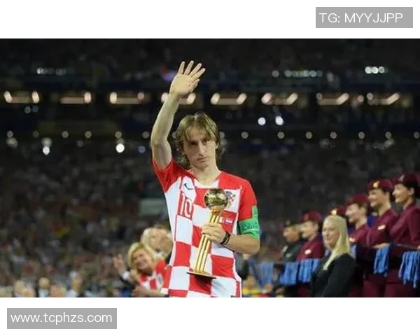 足球明星魔笛高清图片欣赏展现其精彩瞬间与独特魅力